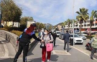 Marmaris’te kadınlara "Yanınızdayız’’...