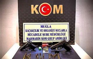 Marmaris’te ruhsatsız silah ve mermiler yakalandı