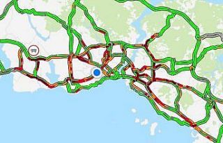 Mega kent, yeni haftaya trafik yoğunluğu ile başladı