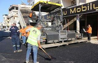 Mersin’de asfalt çalışmaları sürüyor