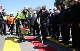 Mersin’de yaya geçitlerinde ’kırmızı çizgi...