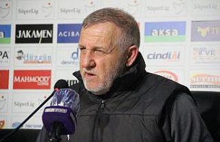 Mesut Bakkal: "Bu oyunla beraberlik beni ve oyuncularımı...