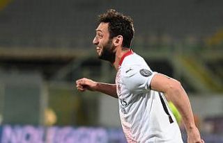 Milan’da galibiyet golü Hakan Çalhanoğlu’ndan