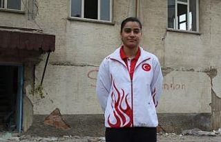 Milli badmintoncu Aliye, Elazığ Belediyespor’da