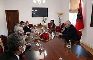 Milli Eğitim Bakanı Selçuk, Arnavutluk Başbakanı...