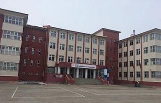 Milli Güreşçi Karabacak’a Erzurum Milli Eğitimden...