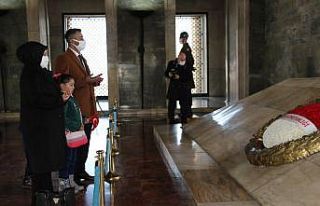 Minik Hira Anıtkabir’e kavuştu