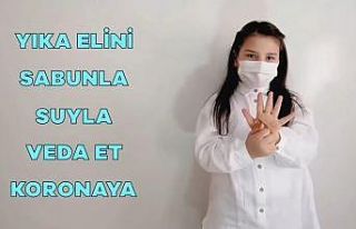 Minik öğrencilerden işaret diliyle pandemi eğitimi