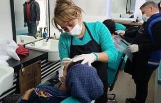 Mobil Kuaför Gündoğmuş’ta 215 vatandaşa hizmet...