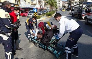 Motosiklet sürücüsü ölümden döndü