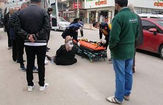Motosikletin çarptığı kadın yaralandı