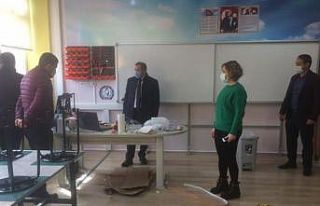 Müdür Erdoğan’dan yüz yüze eğitime başlayan...