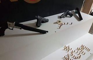 Muğla’da yasa dışı silah bulunduran 4 şüpheli...