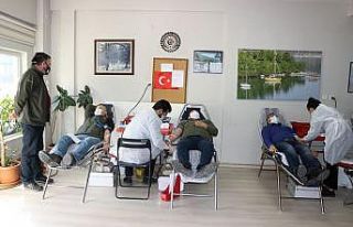 Muğlalı ormancılar kan bağışladı