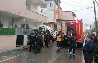 Mutfaktaki ocak yangına sebep oldu