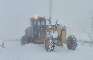 Nazilli Belediyesi karla mücadeleye devam ediyor