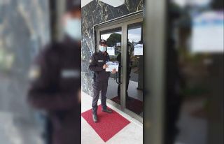 Nazilli’de emniyet teşkilatı ev hanımlarını...