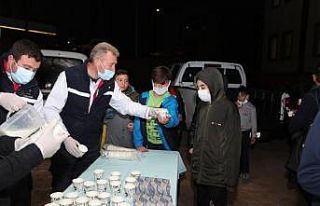 Nevşehir Belediyesi tarafından kandil gecesi vatandaşlara...