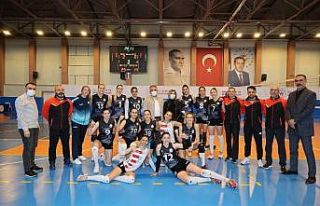 Nevşehir Belediyespor Kadın Voleybol takımı, Antalyaspor’u...