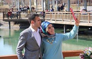 Normalleşme sürecinin ilk gününde çiftlerin nikah...