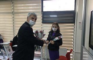 Öğretmenlerden 8 Mart Dünya Emekçi Kadınlar Gününe...