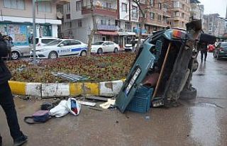 Önce kaza yaptı, sonra kaçtı