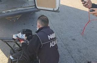 Oto yıkama su makinesinden uyuşturucu hap çıktı