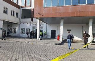 Otopark tartışmasında 2 güvenlik görevlisini...