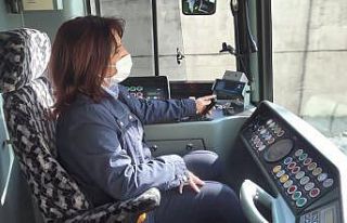 (Özel) 148 erkek içinde tek kadın vatman