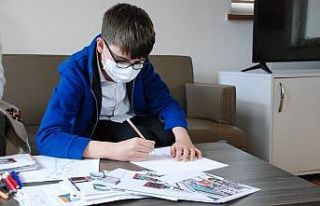 (Özel) 5 yaşına kadar tutamadığı kalemler artık...