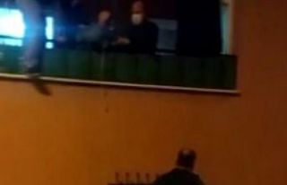 (Özel) Acemi hırsızlar ev sahiplerine yakalanınca...