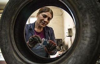 (Özel) İki çocuk annesi “Gül Usta” 14 yıldır...