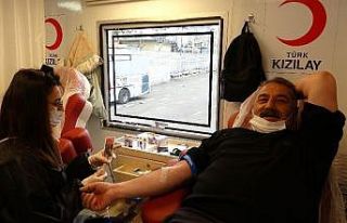 (Özel) Pandemiye rağmen kan stokları dolu