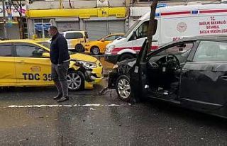 (Özel) Şişli’de takla atıp yan yatan aracı...