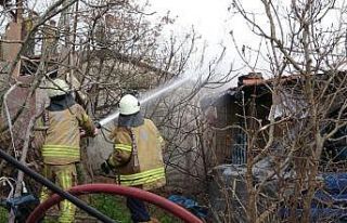 (Özel)- Tuzla’da Suriyeli ailenin kaldığı gecekonduda...