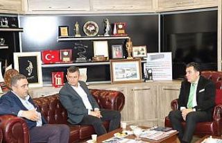 Özel’den Başkan Demir’e ziyaret