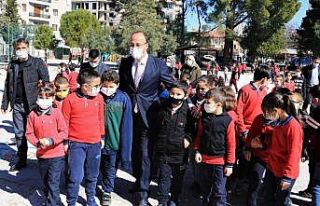 Pamukkale Belediyesinden 20 bin öğrenciye dergi...