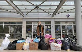 Parmaklıklar ardında minik kalpler