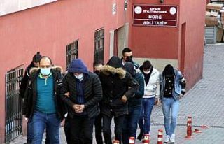 Polisler 2 ay takip etti, uyuşturucu taciri 6 kişiyi...