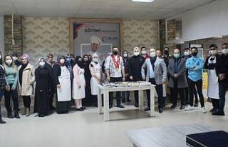 Profesyonel aşçılardan eğitim alıyorlar