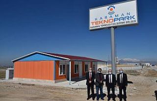 Rektör Ak, Karaman Teknopark’ta incelemelerde bulundu