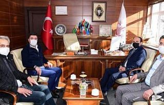 Rektör Çakmak bir dizi görüşmelerde bulundu