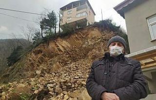 Rize’nin İkizdere ilçesinde heyelana maruz kalan...