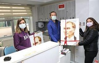 Safranbolu Belediyesi doktorların gününü kutlayıp...