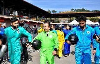 Sağlıkçılar, Başkan Yazıcı ile karting yarışı...