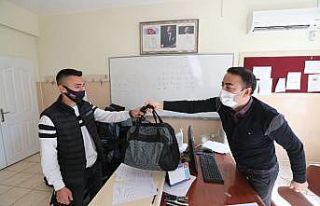 Şahinbey’den 40 bin 799 Mehmetçik’e çanta