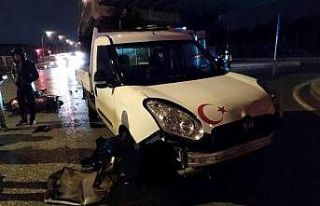 Samsun’da motosiklet kamyonet ile çarpıştı:...