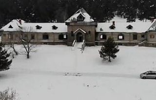 Sarıkamış Katerina Av Köşkü bakımsızlıktan...