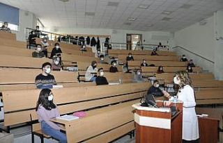 Selçuk Üniversitesinde hibrit eğitim başladı