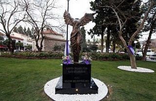 Selçuk’ta "Kadın İnsanlığın Kanatlarıdır"...